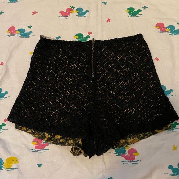 Short - Picture 4 of 4